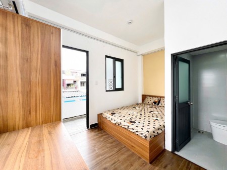 Cho thuê phòng tách bếp, ban công Bình Thạnh có máy giặt riêng giá chỉ 5trX tiện đi Quận 1, Quận 3