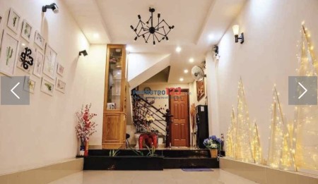 Cho thuê phòng tại quận 1 (gần vòng xoay cống quỳnh)