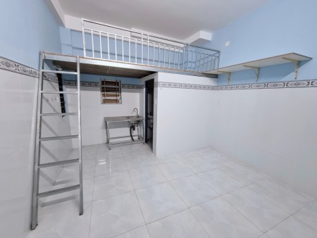 Phòng ngay Tô Ngọc Vân, Phạm Văn Đồng, cách nhà thờ Tam Hà 300m