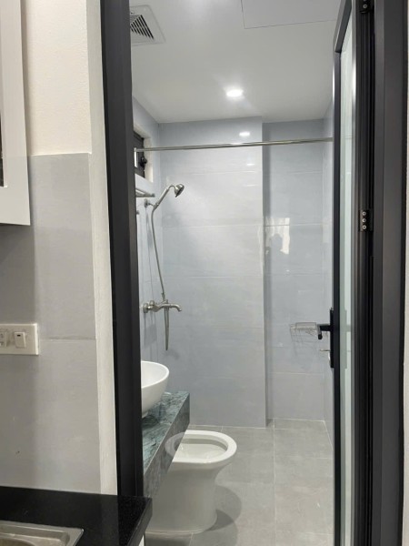 Cho thuê Căn hộ khép kín Full nội thất, ban công thoáng