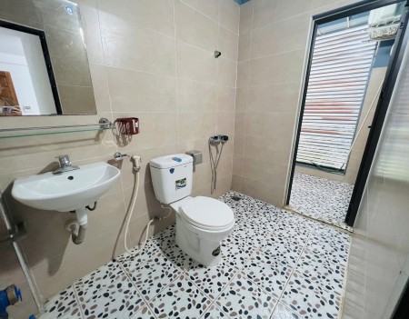 Chính chủ mời thuê CCMN 8 tầng