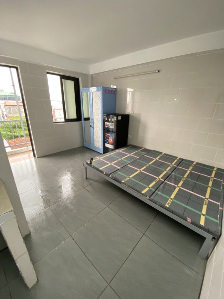 Phòng 2tr6-3tr -3tr5 ban công cửa sổ tại nguyên xá