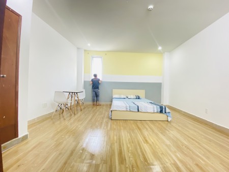CĂN HỘ FULL NỘI THẤT CỬA SỔ THOÁNG