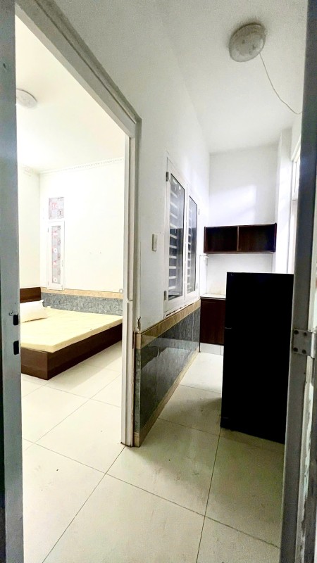 Chính chủ cho thuê phòng full nội thất tách bếp cực rộng giá rẻ 3tr2