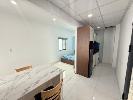 Căn hộ 1 phòng ngủ tách bếp giá 9tr tại 348 ung văn khiêm, phường 25, Bình Thạnh