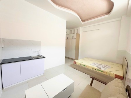 Căn hộ Thảo Điền nội thất, bếp + wc riêng
