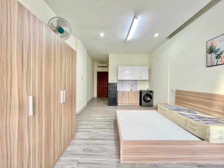 Trống Sẵn Studio Ban Công Full Nội Thất Nhiều Ánh Sáng Tự Nhiên