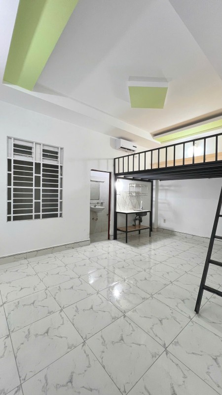 Chính Chủ Cho Thuê Phòng Gác Mới 100%, Cách CVPM QT 1.5km Giá 3tr2