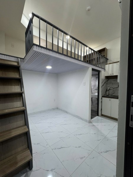 DUPLEX GẦN ĐH CÔNG THƯƠNG, KCN TÂN BÌNH FREE XE. MÁY GIẶT, PCCC ĐẦY ĐỦ, Ở ĐƯỢC 2 3 BẠN SINH VIÊN
