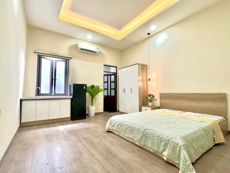Cho thuê phòng cửa sổ thoáng, p25, Bình Thạnh gần ngã tư hàng xanh, Hutech, GTVT, full nội thất