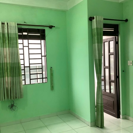 Phòng trọ giá rẻ 20m2có ban công nhà vệ sinh riêng