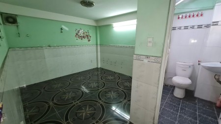 Cho thuê phòng trọ trong nhà 3 tầng - quận 7