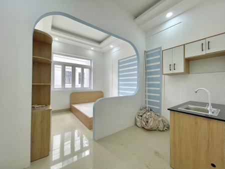 Khai Trương Phòng Mới, Tách Bếp, Siêu Thoáng p25, Bình Thạnh gần Ngã Tư Hàng Xanh giá chỉ 5.5tr