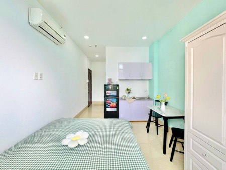 chỉ 5x - Studio 40m2 Cực thoáng - 50m ra Vạn Hạnh Mall - Thang máy - phòng siêu rộng - 100% như hình