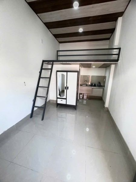 TRỐNG PHÒNG CÓ GÁC VÀ KHÔNG GÁC NGAY LÊ ĐỨC THỌ GIAO NGUYỄN OANH SẴN MÁY LẠNH, KỆ BẾP
