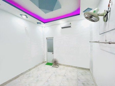 TÌM NAM Ở GHÉP QUẬN 4 CHỈ 1Tr6/THÁNG