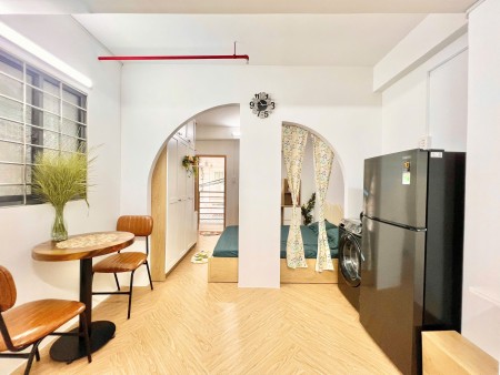 Căn hộ cao cấp 35m2 bancon riêng, 50/13 Trường Sơn Q.Tân Bình (Đối diện Sân bay Tân Sơn Nhất)