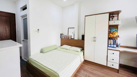 CHO THUÊ PHÒNG BAN CÔNG NỘI THẤT MỚI - BẠCH ĐẰNG, SÁT PHAN ĐĂNG LƯU, PHAN XÍCH LONG, Q1, Q3