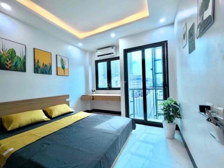 Phòng ngay Dương Quảng Hàm, gần siêu thị Emart