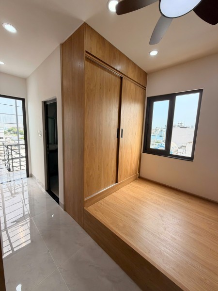 Studio Balcon Máy giặt riêng - Tân Quy, Q.7 - Mới 100%