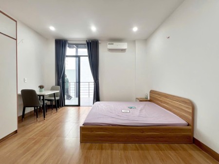 Căn hộ studio ban công rộng_Ngay trung tâm quận 2_View nhiều cây xanh hoà hợp với thiên nhiên