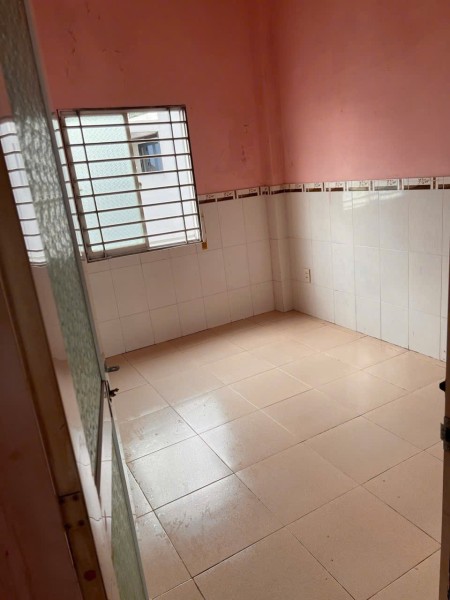 Cho thuê phòng trọ Đoàn Văn Bơ, Quận 4