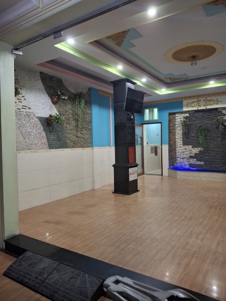 TÒA NHÀ MỚI ĐẸP, ĐIỆN GIÁ NHÀ NƯỚC – CỌC CHỈ 1 THÁNG