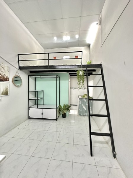 Cho thuê phòng trọ 30m2 có gác lửng sát bên EAON Tân Phú