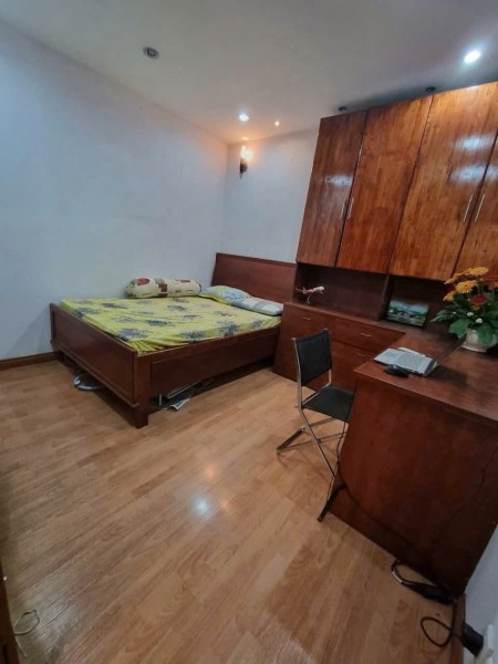 - Chung cư Nơ trang long khúc Gần chợ Nguyễn Xí,