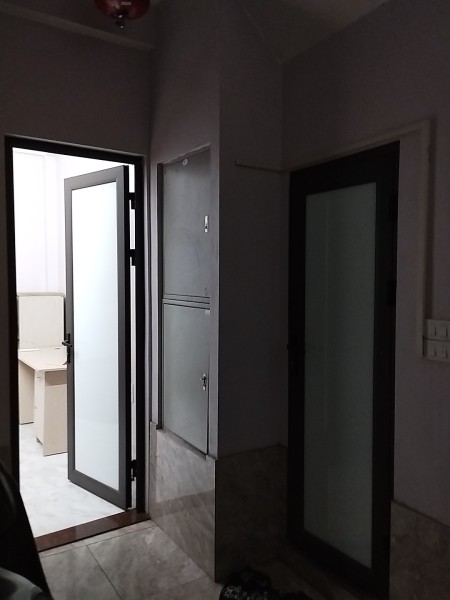 Vị trí: Địa chỉ ngõ 281 Đường trần khát chân, Bạch Mai, Phòng bao gồm 1giường đôi, 1 tủ 2 cánh