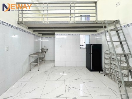 PHÒNG TRỌ GIÁ RẺ CÓ GÁC CÓ MÁY LẠNH TỦ LẠNH CỬA SỔ TRỜI NGAY NGÃ TƯ BẢY HIỀN TRƯỜNG CHINH