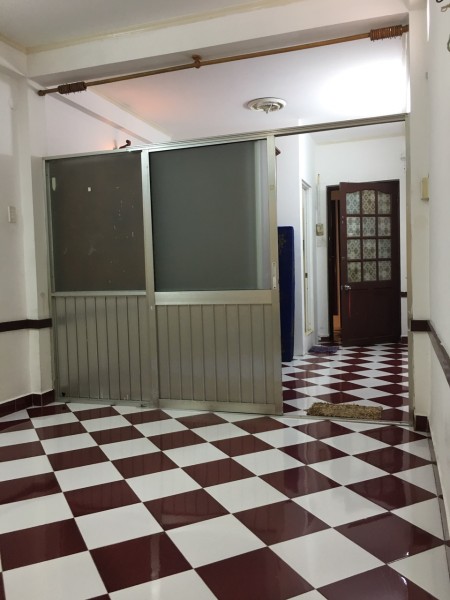 PHÒNG 25m2, đường Phan Văn Trị, P7, Q5. Gía 5tr/ tháng
