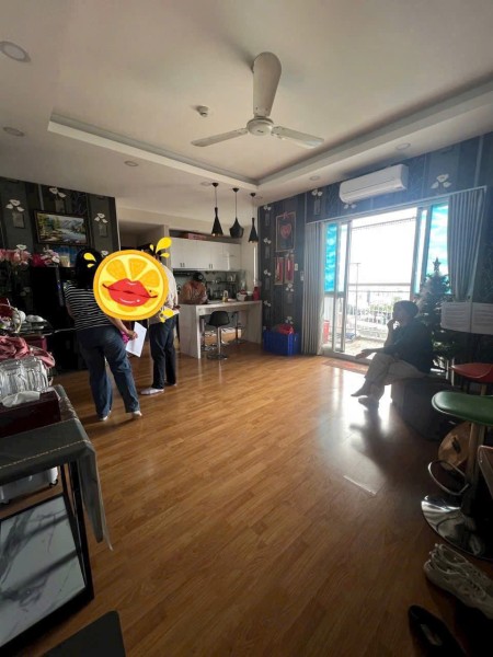 Chung cư 590 CMT8, P.9, Q3: 85m2, 2p ngủ, ban công, 11tr/th