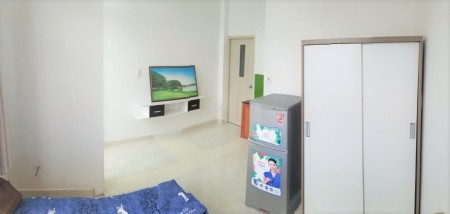 ĐỐI DIỆN ĐẠI HỌC BÁCH KHOA, GẦN TRUNG TÂM VÀ NHIỀU TRƯỜNG ĐẠI HỌC, CÓ BAN CÔNG, CHÍNH CHỦ.