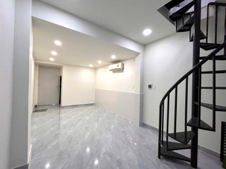 CHÍNH CHỦ CHO THUÊ MẶT TIỀN KINH DOANH MỚI GV – GẦN CÔNG VIÊN LÀNG HOA
