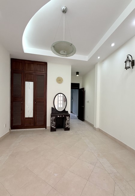 Chỉ 5Tr, Phòng mới Sơn Đẹp Trần Thị Ngôi Q8. (25-30m2) Full NT, gần ĐH Công Nghệ, CĐ Bách Khoa SG