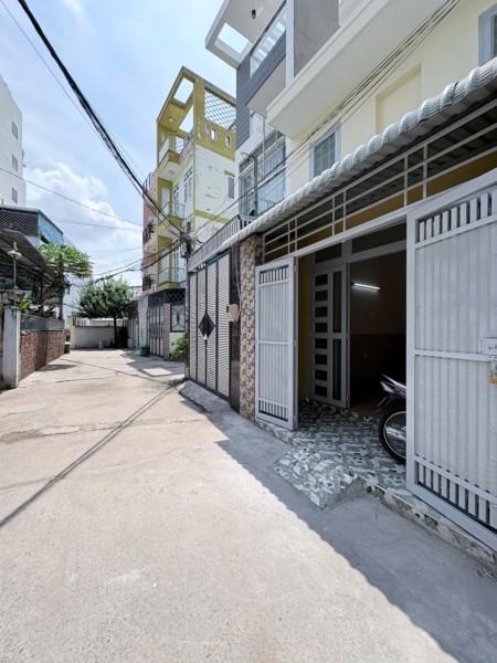 Cho thuê nhà DT: 100m2, 3PN đường Nguyễn Thị Định, P. Cát Lái, Tp. HCM