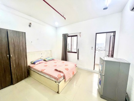 Chính chủ cho thuê phòng cao cấp Quận 5, có ban công, rộng 25m2. LH 0938.123.507 Hậu