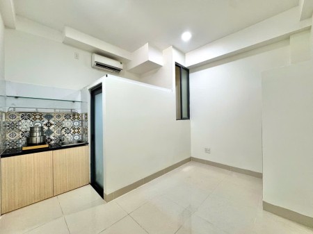 Phòng tiện nghi tòa nhà mới xây sạch đẹp trang thiết bị mới Bùi Đình Túy gần học viện Cán Bộ
