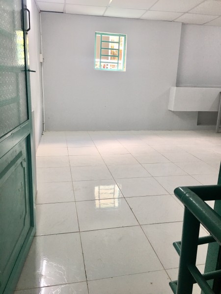 PHÒNG RỘNG, THOÁNG MÁT, GIÁ RẺ