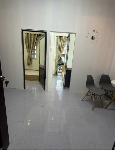 Căn hộ dịch vụ 2pn, ban công rộng, full nội thất giá rẻ