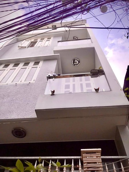 Cho thuê phòng đẹp như khách sạn, CÓ BAN CÔNG, WC riêng, đầy đủ nội thất tại 373 Lý Thường Kiệt
