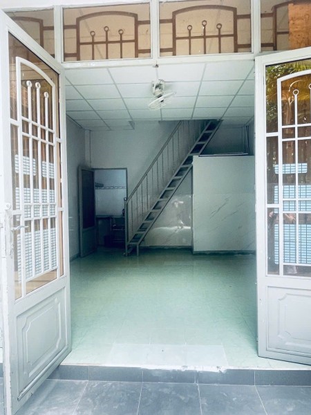 Chính chủ cho thuê nhà 1 lầu, 2PN - 1WC, ngay trung tâm quận Gò Vấp, gần coopmart, Vincom Gò Vấp