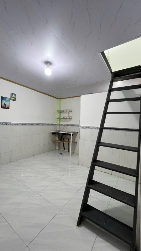 CHÍNH CHỦ CHO THUÊ PHÒNG GÁC CAO 2m, GIÁ RẺ 2TR6, PHÒNG MỚI