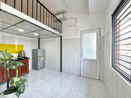 PHÒNG GÁC LỬNG THOÁNG MÁT CẠNH ĐH BÁCH KHOA, CÓ BẢO VỆ