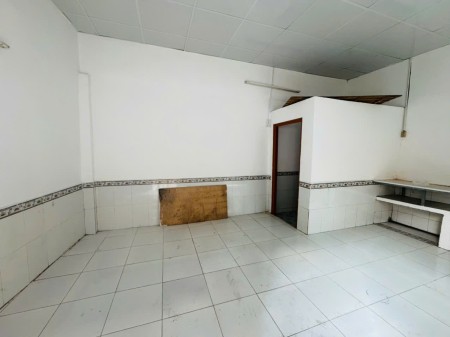 Cho thuê phòng 2tr6 30m2 cửa sổ trời gần Đh Văn Hiến/UEH Satra Phạm Hùng Q8