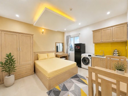 PHÒNG CAO CẤP 30m2 FULL NỘI THẤT GẦN CV LÊ THỊ RIÊNG