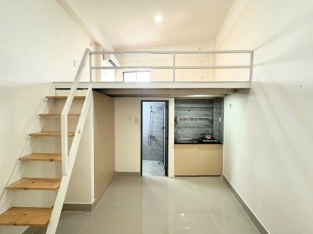 NGAY CHỢ HOÀNG HOA THÁM - GÁC LỬNG THOÁNG CHỈ 3TR2