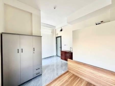 Căn hộ mi ni mới, nội thất mới, đường 7,5m sau bến xe TTTP.