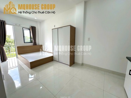  Studio hiện đại, rộng rãi và ngập tràn ánh sáng tự nhiên. Nội thất cơ bản đầy đủ, có bếp riêng.